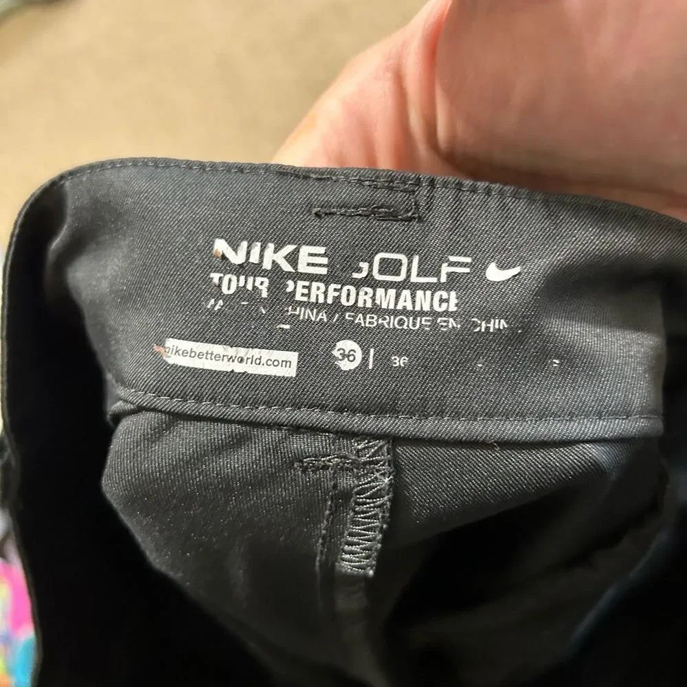 Nike Golf Casual Shorts - Picture 2 of 2